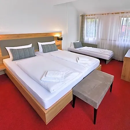 Hotel Vico's & Restaurant