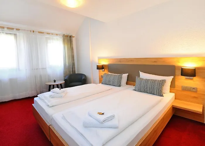 Vico's & Restaurant Hotel